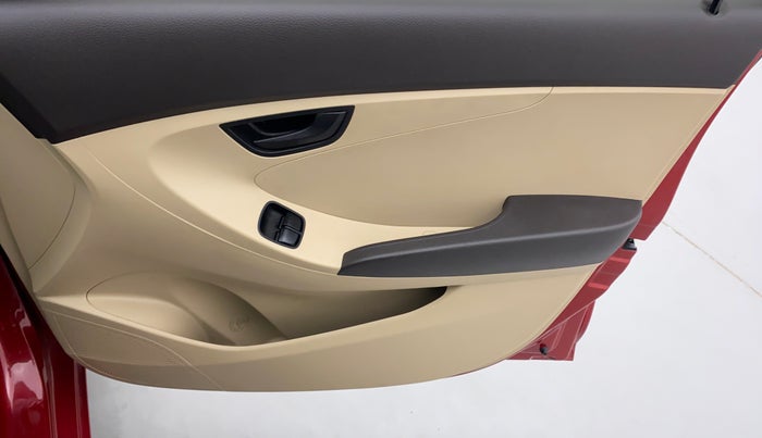 2016 Hyundai Eon ERA PLUS, Petrol, Manual, 17,379 km, Driver Side Door Panels Controls
