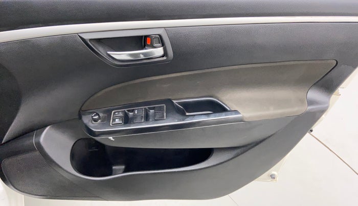 2014 Maruti Swift ZDI, Diesel, Manual, 1,43,871 km, Driver Side Door Panels Control