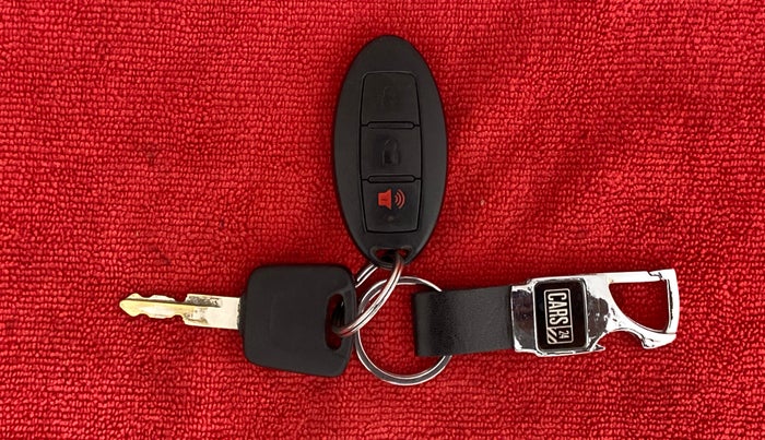 2017 Datsun Redi Go T (O), Petrol, Manual, 65,579 km, Key Close Up