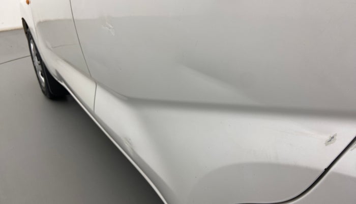 2017 Datsun Redi Go T (O), Petrol, Manual, 65,525 km, Rear left door - Slightly dented