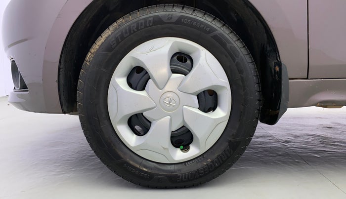2017 Tata Tiago XT PETROL, Petrol, Manual, 56,875 km, Left Front Wheel