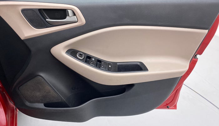 2017 Hyundai Elite i20 Magna Executive 1.2, Petrol, Manual, 43,795 km, Driver Side Door Panels Control