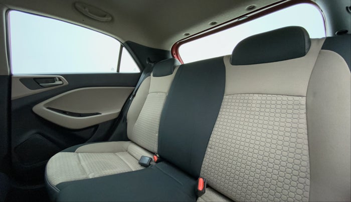 2017 Hyundai Elite i20 Magna Executive 1.2, Petrol, Manual, 43,795 km, Right Side Rear Door Cabin
