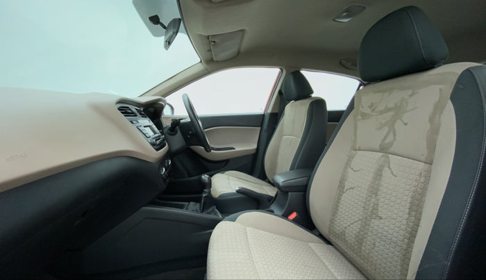 2017 Hyundai Elite i20 Magna Executive 1.2, Petrol, Manual, 43,795 km, Right Side Front Door Cabin