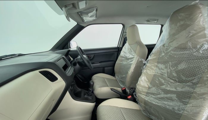 2020 Maruti New Wagon-R LXI 1.0 L, Petrol, Manual, 4,921 km, Right Side Front Door Cabin