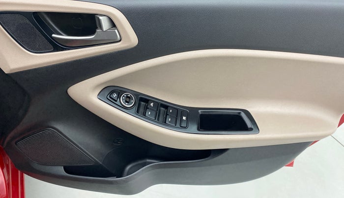 2015 Hyundai Elite i20 ASTA 1.2, Petrol, Manual, 32,637 km, Driver Side Door Panels Control