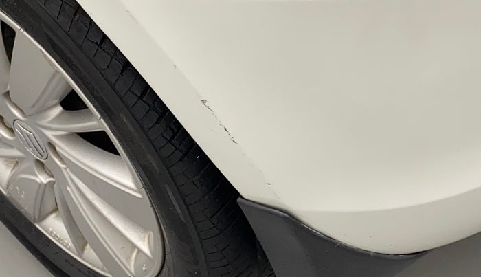 2015 Maruti Swift ZDI, Diesel, Manual, 90,845 km, Rear bumper - Minor scratches