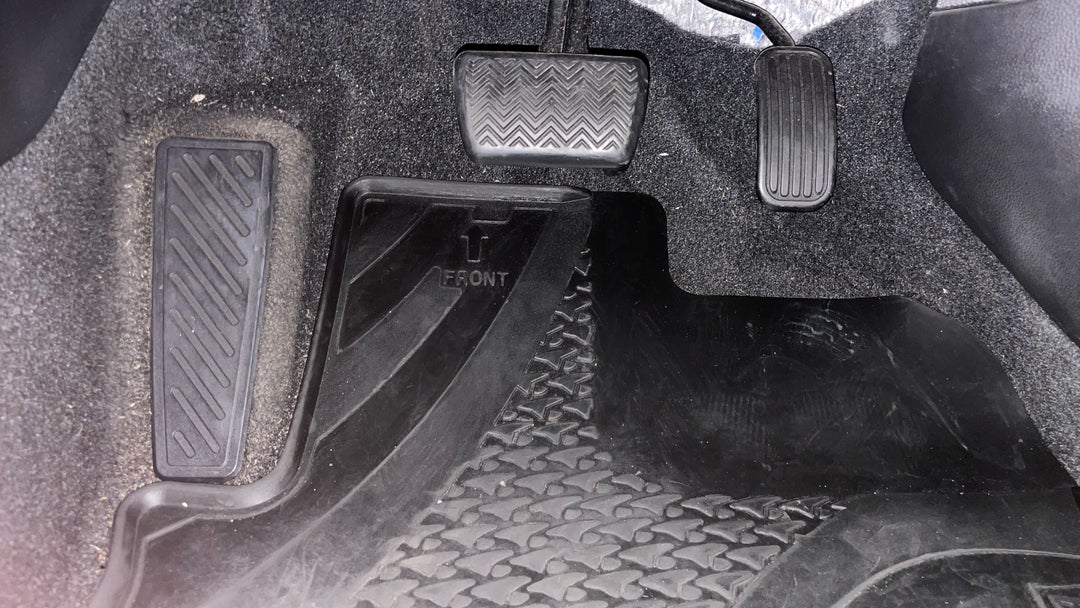 2021 Toyota Corolla Ascent Sport Hybrid, Automatic, 42421 km, Pedals and Footmat