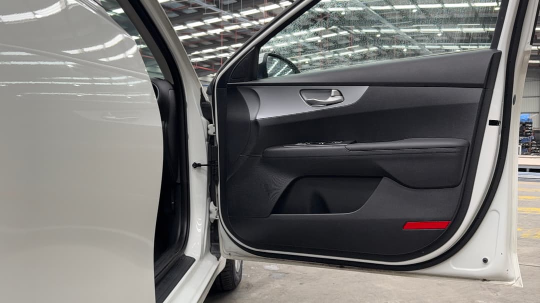 2023 Kia Cerato S, Automatic, 41338 km, Speaker View