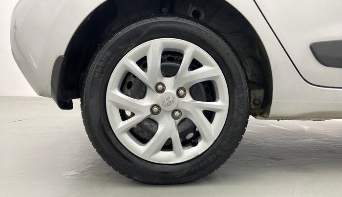 2018 Hyundai Grand i10 SPORTZ 1.2 KAPPA VTVT, Petrol, Manual, Right Rear Wheel