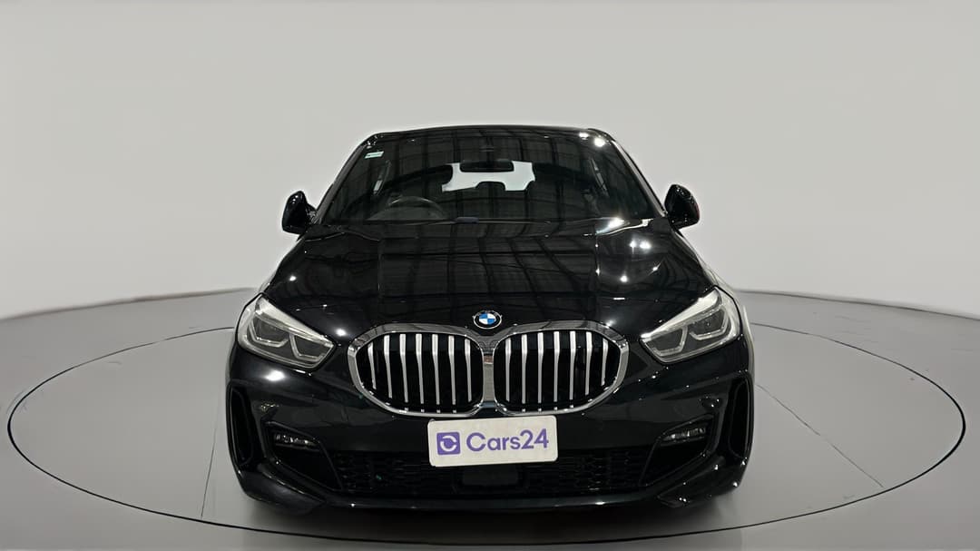 2020 BMW 1 18i M Sport, Automatic, 32297 km, Front View