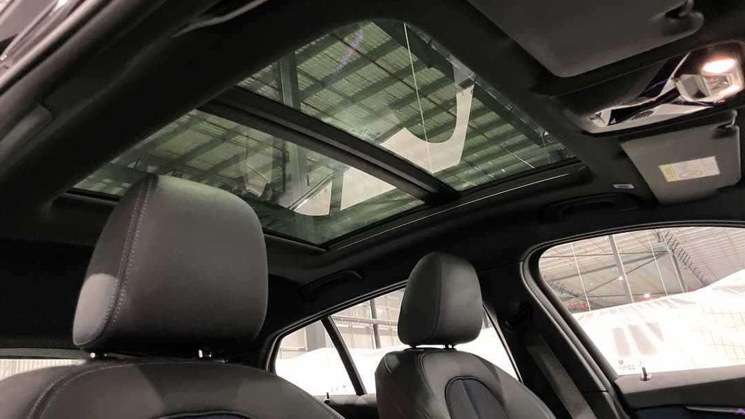 2020 BMW 1 18i M Sport, Automatic, 32297 km, Interior Sunroof/Moonroof