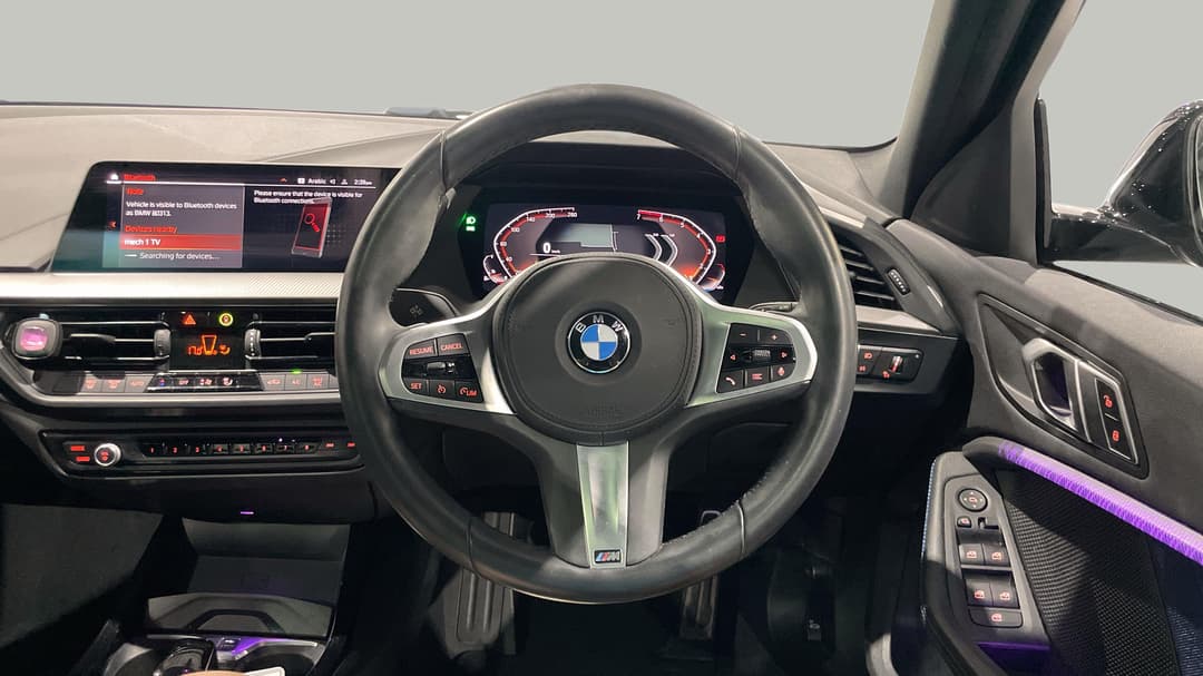2020 BMW 1 18i M Sport, Automatic, 32297 km, Steering Wheel Close-up
