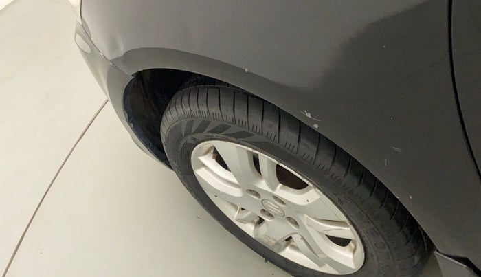 2013 Maruti Swift Dzire ZDI, Diesel, Manual, 1,20,050 km, Left fender - Paint has minor damage