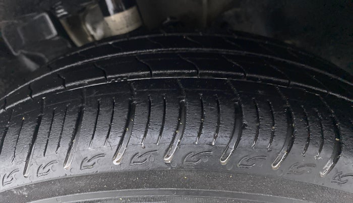2018 Tata Tiago XT 1.2 REVOTRON, Petrol, Manual, 48,036 km, Left Front Tyre Tread