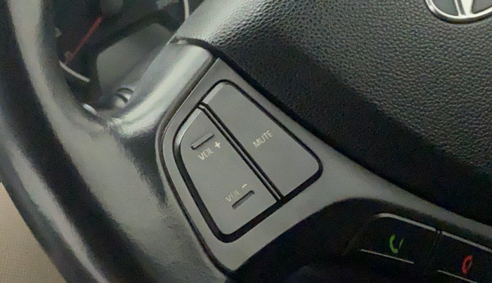2014 Hyundai Grand i10 ASTA 1.2 KAPPA VTVT, Petrol, Manual, 74,933 km, Steering wheel - Sound system control not functional