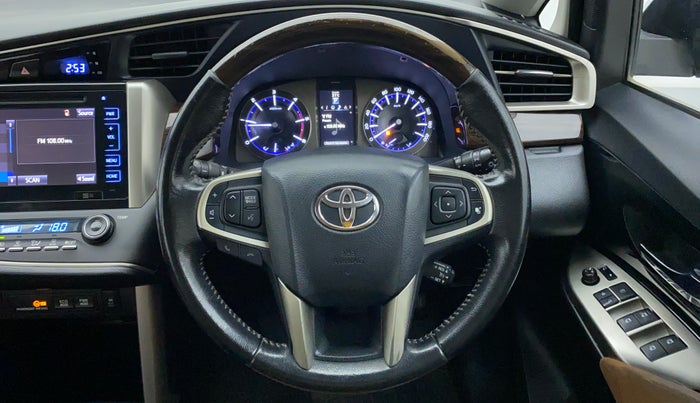 2016 Toyota Innova Crysta 2.8 ZX AT 7 STR, Diesel, Automatic, 54,222 km, Steering Wheel Close Up