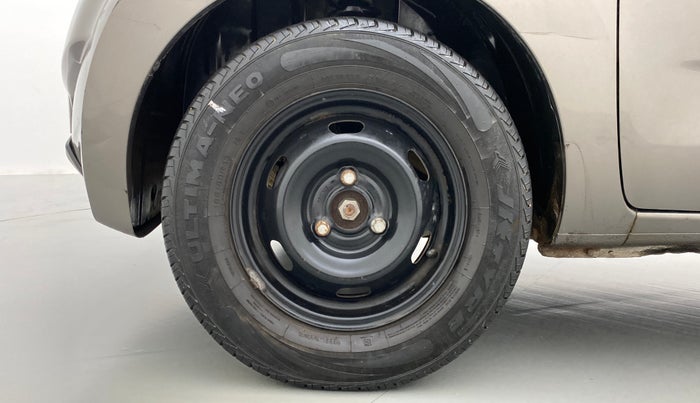 2017 Datsun Redi Go 1.0 T(O), Petrol, Manual, 30,331 km, Left Front Wheel