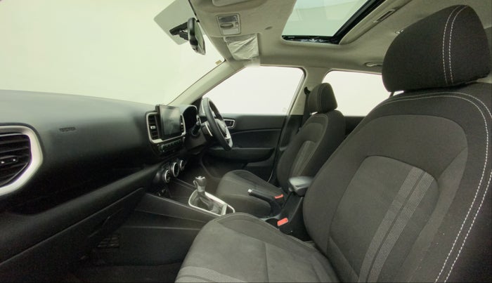 2022 Hyundai VENUE SX PLUS 1.0 TURBO DCT, Petrol, Automatic, 1,256 km, Right Side Front Door Cabin