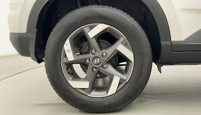 2022 Hyundai VENUE SX PLUS 1.0 TURBO DCT, Petrol, Automatic, 1,256 km, Right Rear Wheel