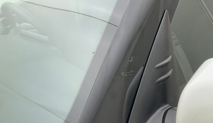 2022 Hyundai VENUE SX PLUS 1.0 TURBO DCT, Petrol, Automatic, 1,256 km, Left A pillar - Minor scratches