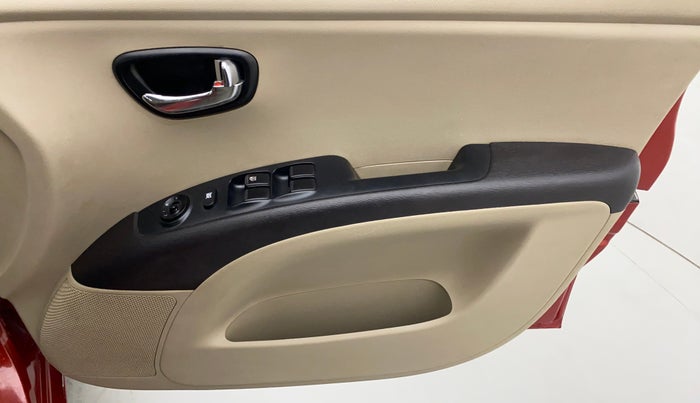 2013 Hyundai i10 MAGNA 1.2 KAPPA2, Petrol, Manual, 19,778 km, Driver Side Door Panels Control