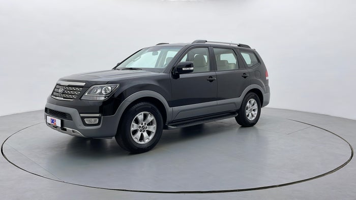 KIA MOHAVE-Left Front Diagonal (45- Degree) View