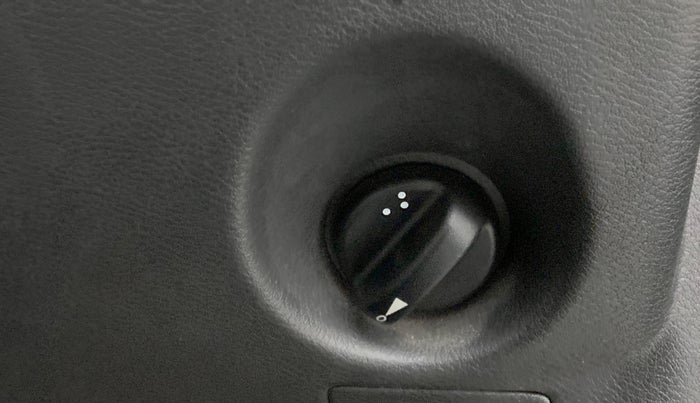 2020 Datsun Redi Go T(O) 1.0 AMT, Petrol, Automatic, 52,236 km, Dashboard - Headlight height adjustment not working
