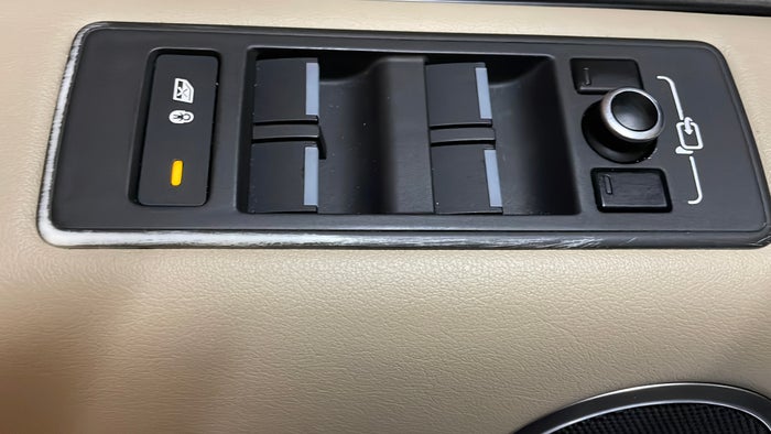 LAND ROVER RANGE ROVER SPORT-Door Interior LHS front Color Fade