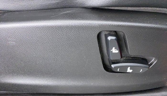 2019 MG HECTOR SHARP DCT PETROL, Petrol, Automatic, 34,036 km, Driver Side Adjustment Panel