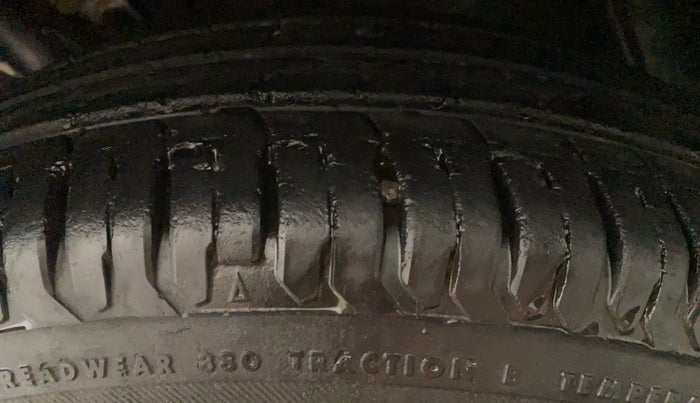 2018 Maruti Dzire VXI AMT, Petrol, Automatic, 26,386 km, Left Front Tyre Tread