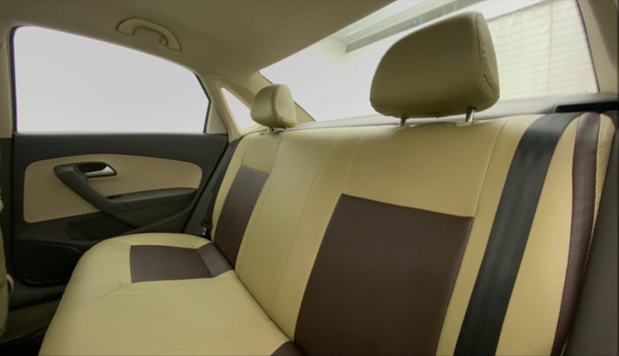 2012 Volkswagen Vento TRENDLINE 1.6, Petrol, Manual, 48,402 km, Right Side Rear Door Cabin