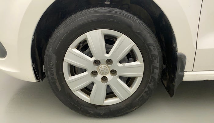 2012 Volkswagen Vento TRENDLINE 1.6, Petrol, Manual, 48,402 km, Left Front Wheel