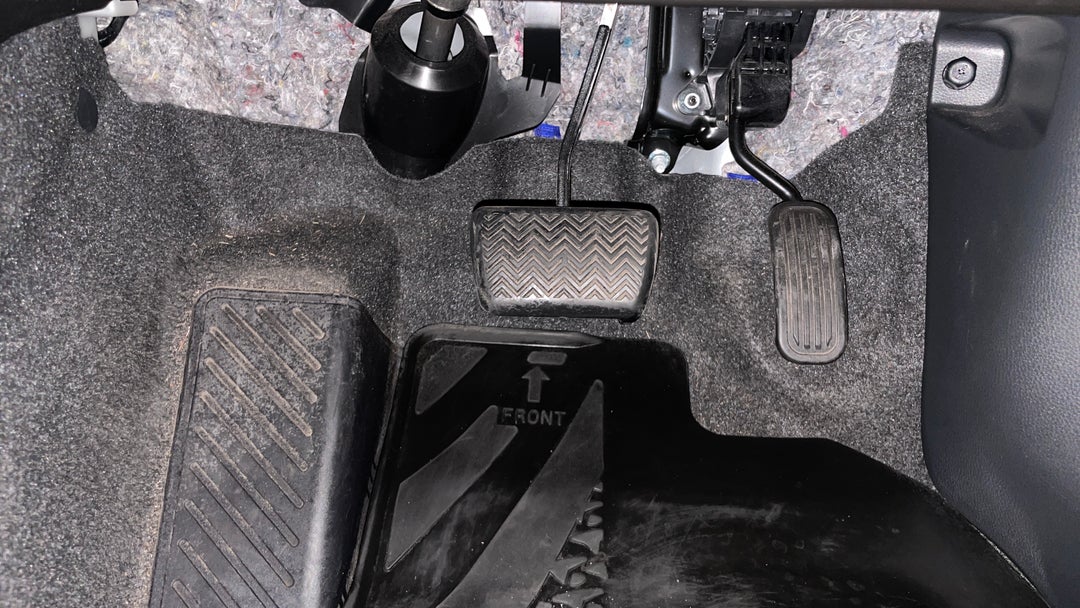 2021 Toyota Yaris Cross Gx Hybrid, Automatic, 53036 km, Pedals and Footmat