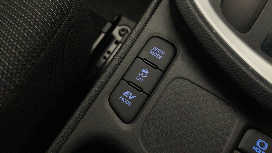 2021 Toyota Yaris Cross Gx Hybrid, Automatic, 53036 km, Utility Switches/Buttons