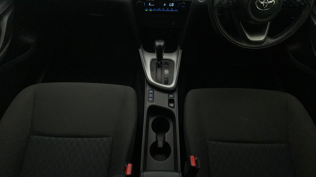 2021 Toyota Yaris Cross Gx Hybrid, Automatic, 53036 km, Center Console