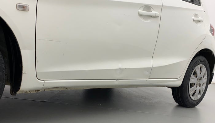 2016 Honda Brio S MT, Petrol, Manual, 42,375 km, Left running board - Minor scratches