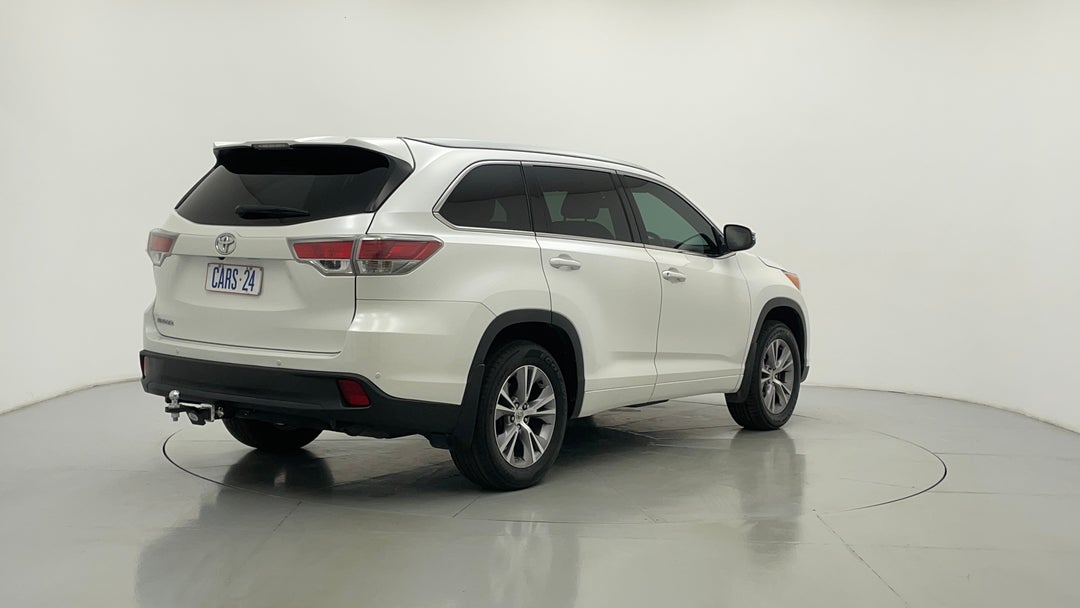 Right Back Diagonal (45- Degree) View