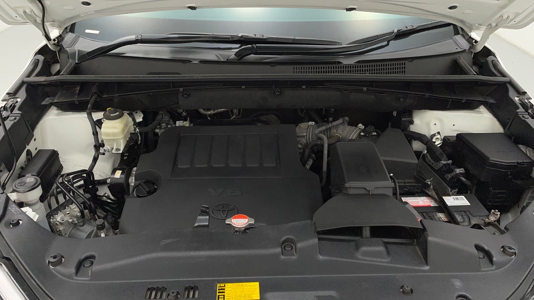 Open Bonnet (Engine)