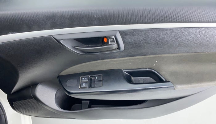 2015 Maruti Swift LDI O, Diesel, Manual, 46,593 km, Driver Side Door Panels Control