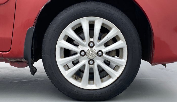 2014 Toyota Etios V, Petrol, Manual, 23,542 km, Right Front Wheel