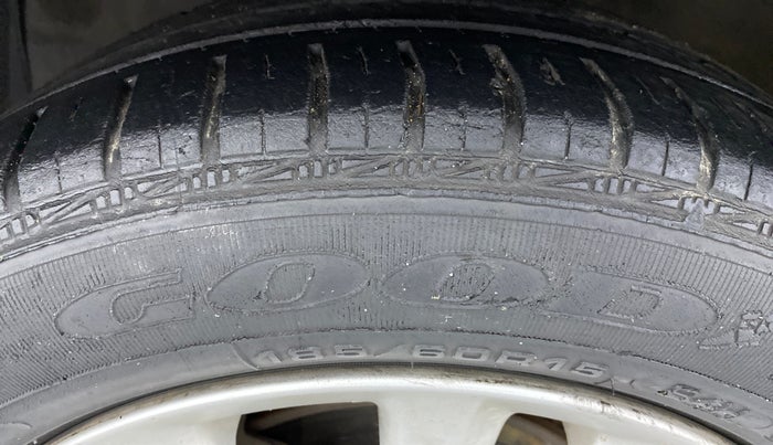 2014 Toyota Etios V, Petrol, Manual, 23,542 km, Left Front Tyre Tread
