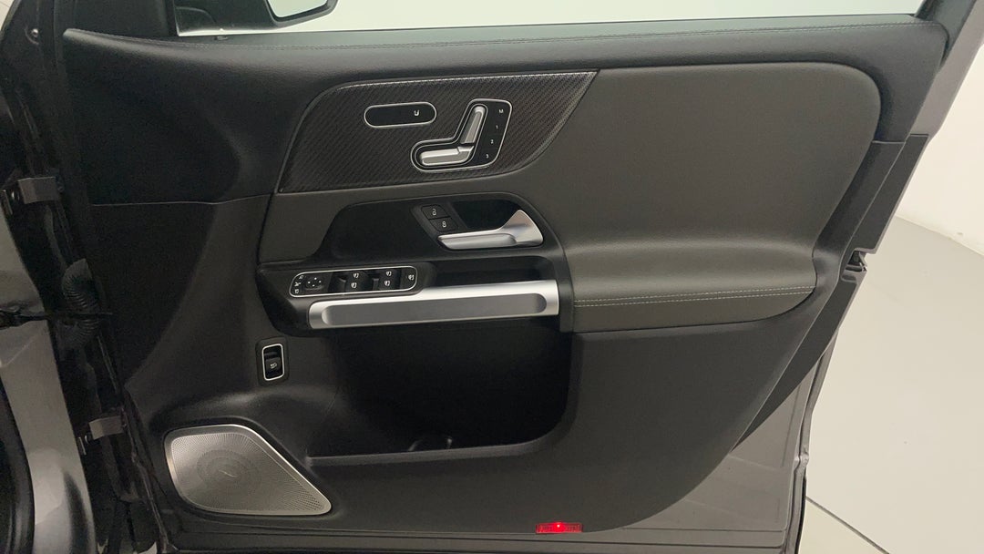 2020 Mercedes-amg Glb 35 4matic, Automatic, 45372 km, Speaker View