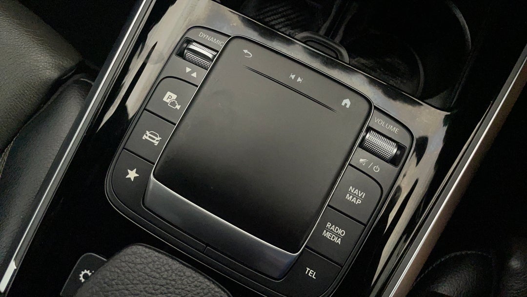 2020 Mercedes-amg Glb 35 4matic, Automatic, 45372 km, Utility Switches/Buttons