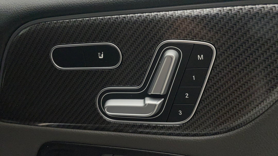 2020 Mercedes-amg Glb 35 4matic, Automatic, 45372 km, Drivers Side Adjustment Panel