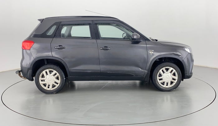 2018 Maruti Vitara Brezza VDI OPT, Diesel, Manual, 32,639 km, Right Side View