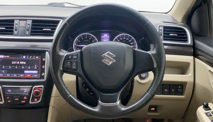 2017 Maruti Ciaz ZXI+, Petrol, Manual, 72,070 km, Steering Wheel Close Up