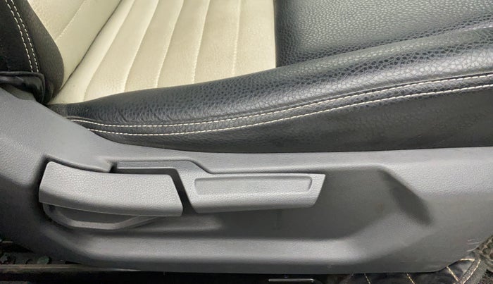 2019 Hyundai GRAND I10 NIOS SPORTZ AMT 1.2 KAPPA VTVT, Petrol, Automatic, 35,110 km, Driver Side Adjustment Panel