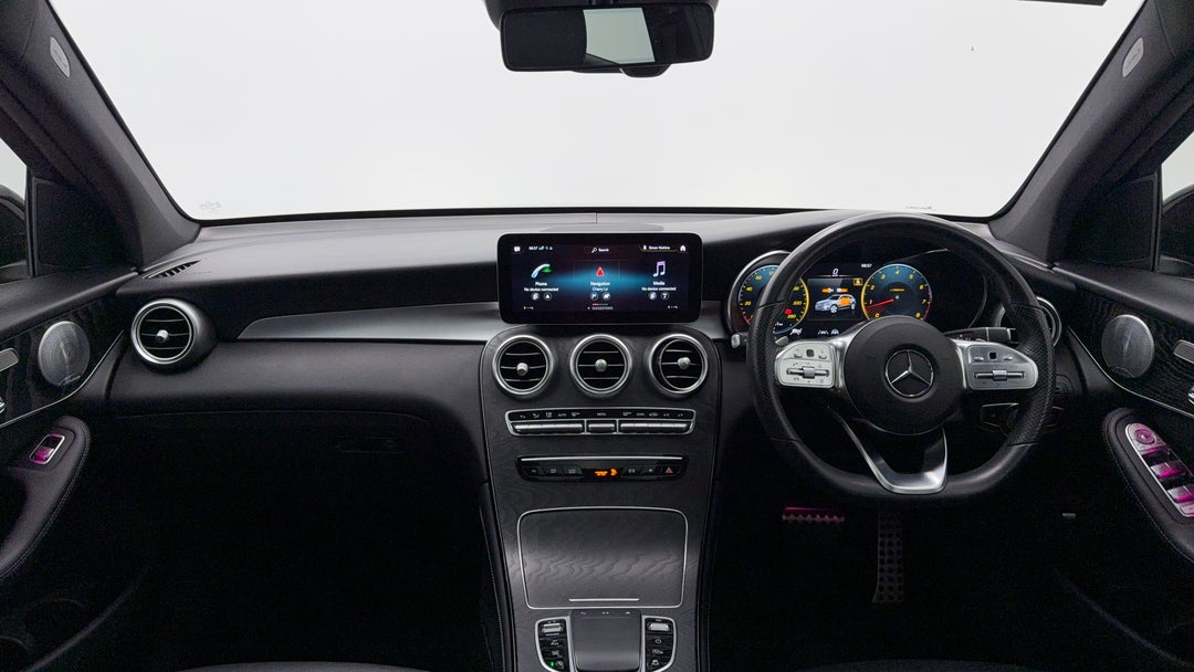 2019 Mercedes-benz GLC 300 4matic, Automatic, 80956 km, Dashboard View
