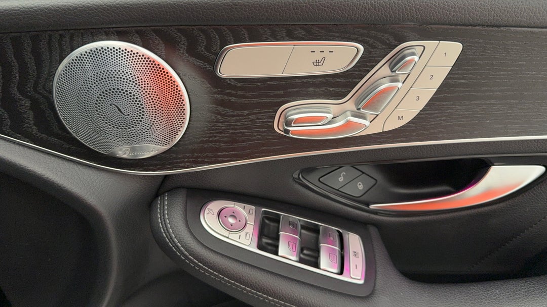 2019 Mercedes-benz GLC 300 4matic, Automatic, 80956 km, Drivers Side Door Panel Controls